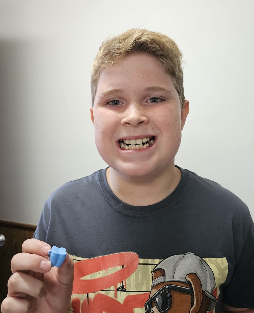 SIVELLS BEND ISD
First tooth lost of the new school year!!