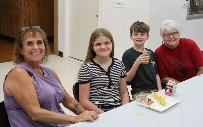 SIVELLS BEND ISD
We welcomed our Warrior Grandparents for Breakfast to celebrate Grandparents Day!