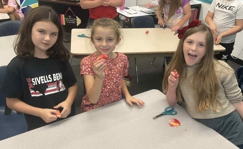 SIVELLS BEND ISD
3rd and 4th graders made sediment out of Starburst candies.  Then they turned their sediment into sedimentary rock.  They warmed their sedimentary rocks and applied pressure to make metamorphic rocks.  Last of all, we melted some rock and made igneous rocks!  We had a blast!