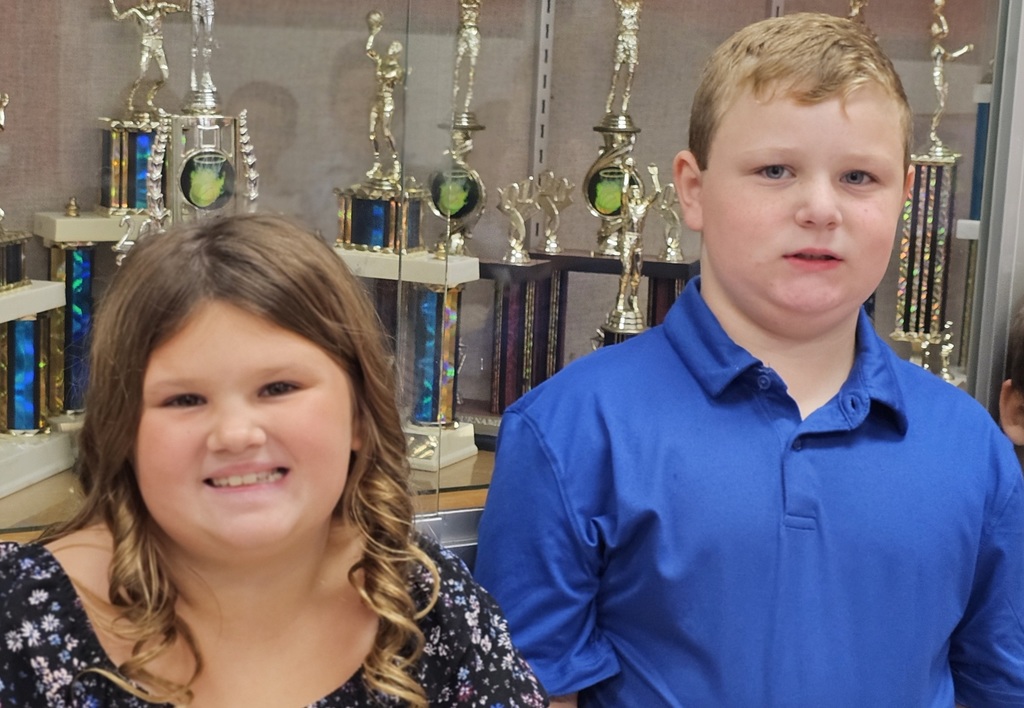 SIVELLS BEND ISD -
Picture Day PRK - K - 1 - 2 GR