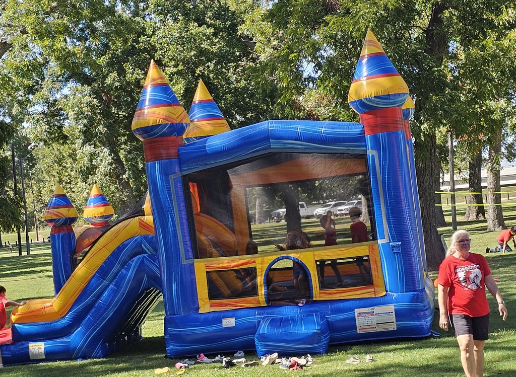SIVELLS BEND ISD -
☆ STAAR Celebration ☆
Bounce House FUN