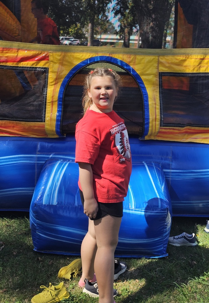 SIVELLS BEND ISD -
☆ STAAR Celebration ☆
Bounce House FUN