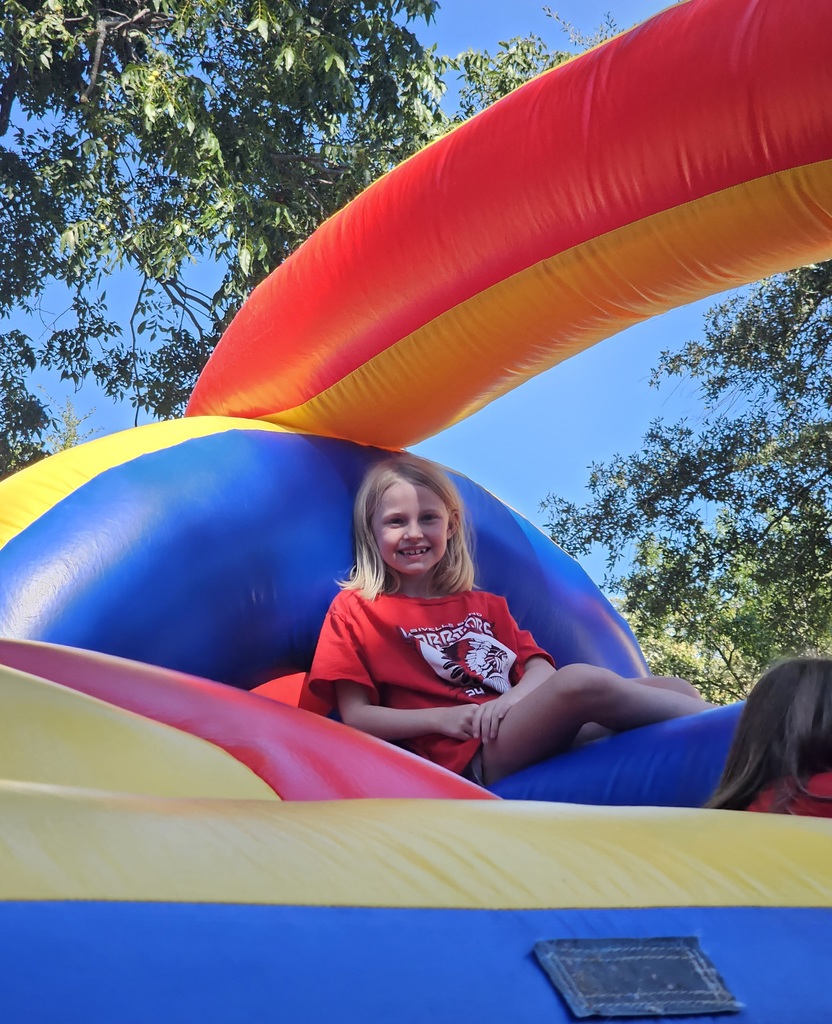 SIVELLS BEND ISD -
☆ STAAR Celebration ☆
Bounce House FUN