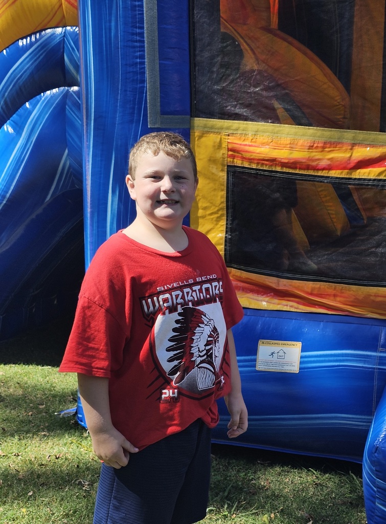 SIVELLS BEND ISD -
☆ STAAR Celebration ☆
Bounce House FUN