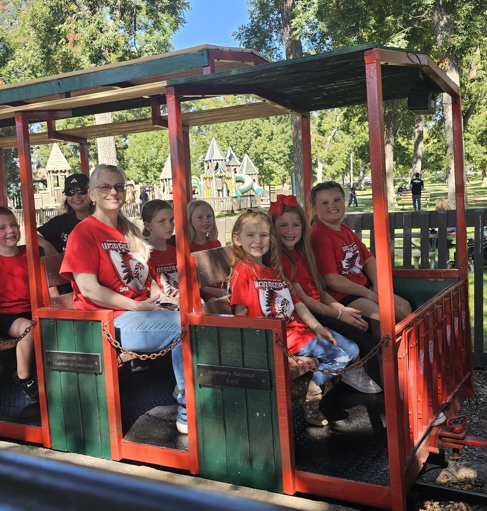 SIVELLS BEND ISD -
☆ STAAR Celebration ☆
Train Ride Around The Park