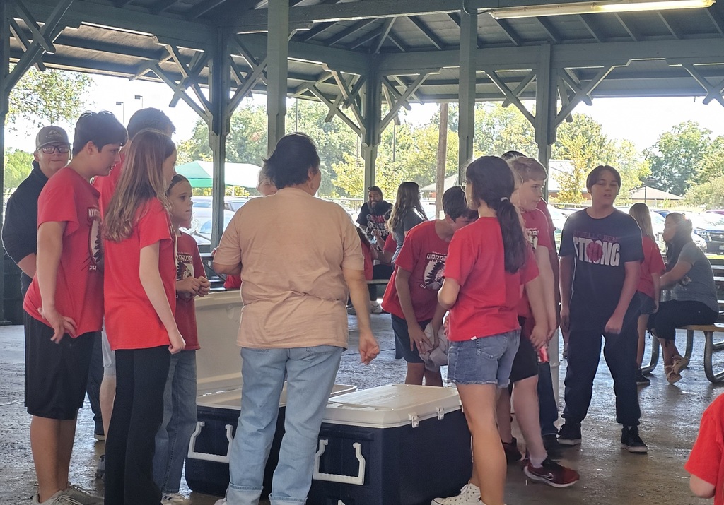 SIVELLS BEND ISD -
☆ STAAR Celebration ☆
PIZZA PARTY