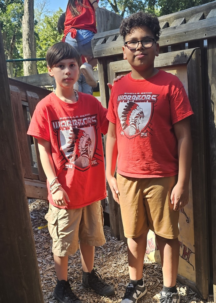 SIVELLS BEND ISD -
☆ STAAR Celebration ☆
Students had a BLAST playing at the park.