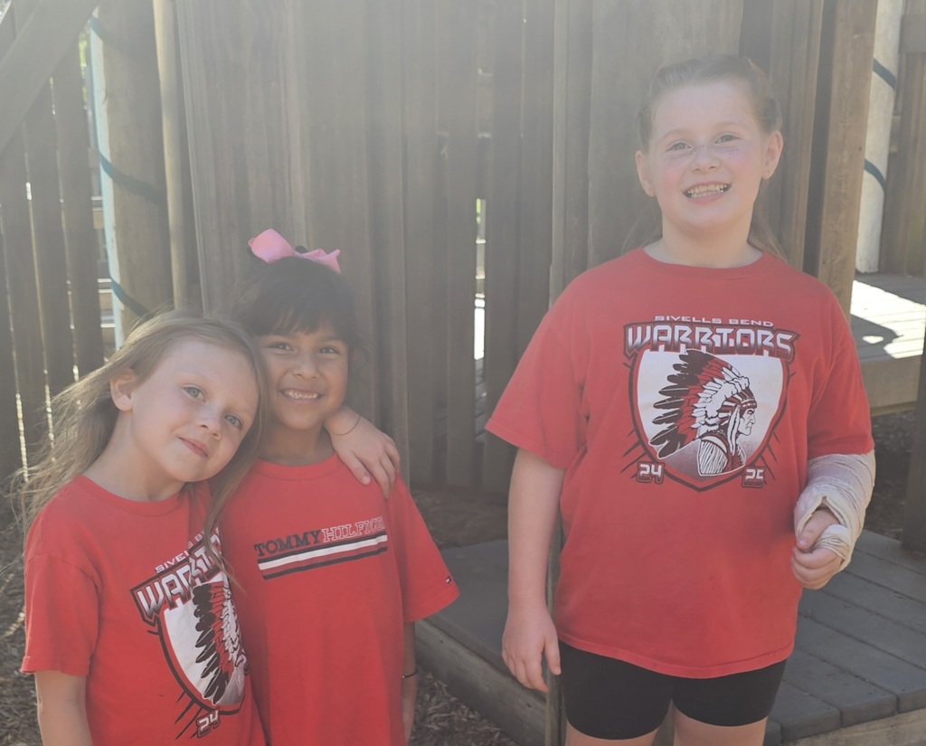 SIVELLS BEND ISD -
☆ STAAR Celebration ☆
Students had a BLAST playing at the park.