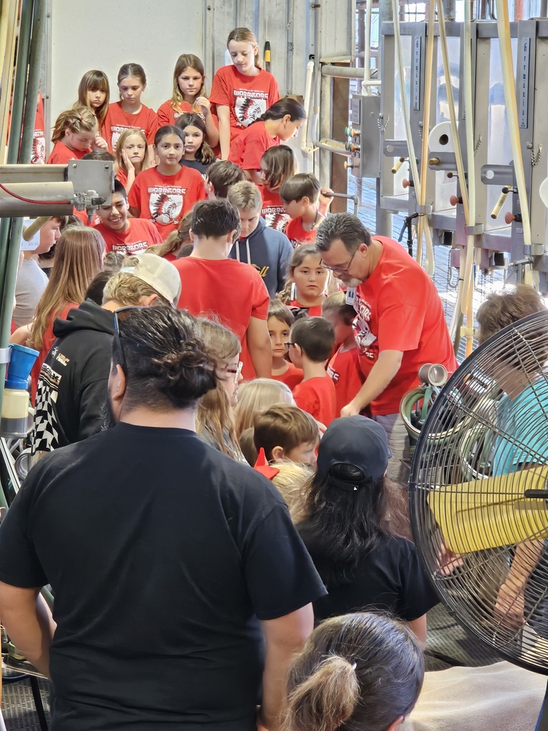 SIVELLS BEND ISD -
☆ STAAR Celebration ☆
CIRCLE N DAIRY TOUR