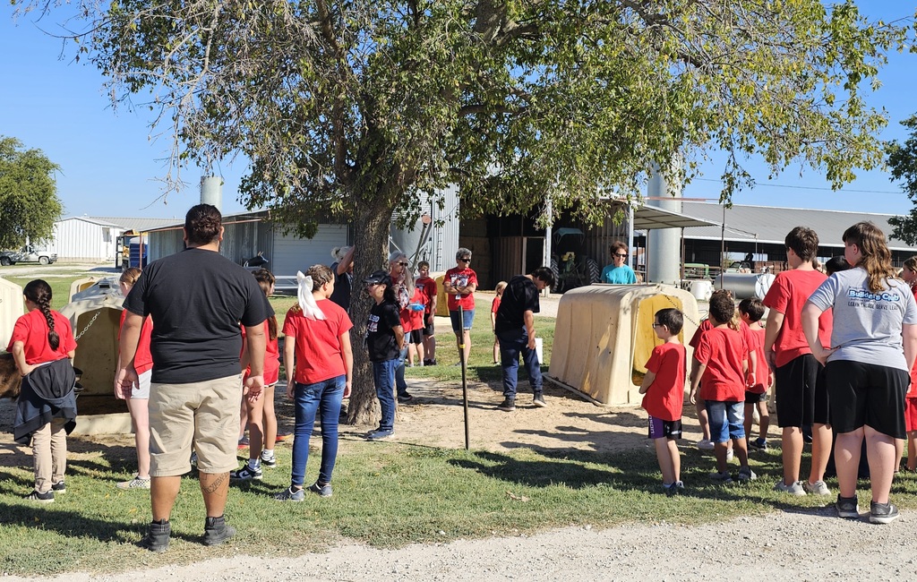 SIVELLS BEND ISD -
☆ STAAR Celebration ☆
CIRCLE N DAIRY TOUR