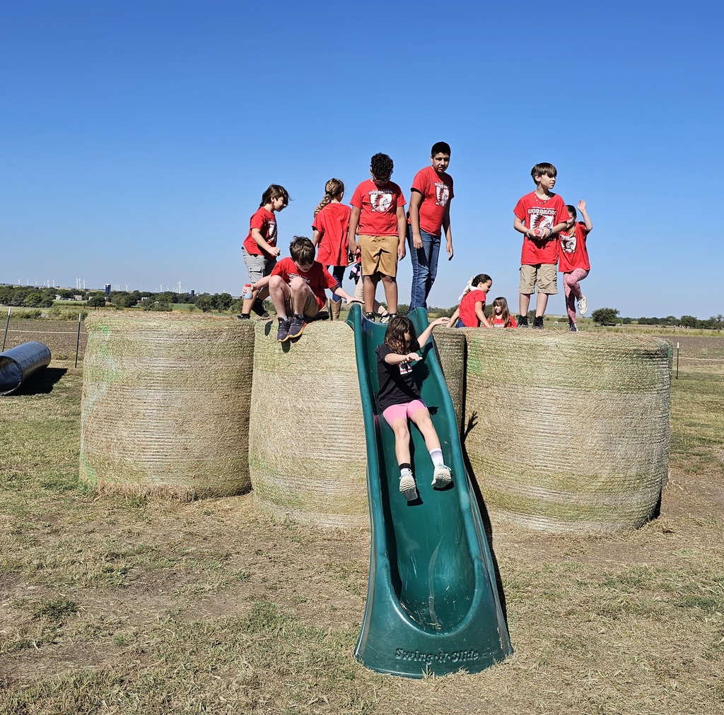 SIVELLS BEND ISD -
☆ STAAR Celebration ☆
CIRCLE N DAIRY
More than a Dairy.