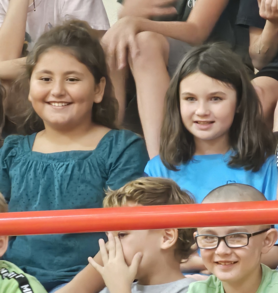 Sivells Bend ISD -
October is Fire Prevention Month. The Moss Lake Volunteer Fire Department visited SBISD and talked to the students about Fire Safety.
We are very grateful that the MLVFD took time to visit Sivells Bend School to talk about fire safety.