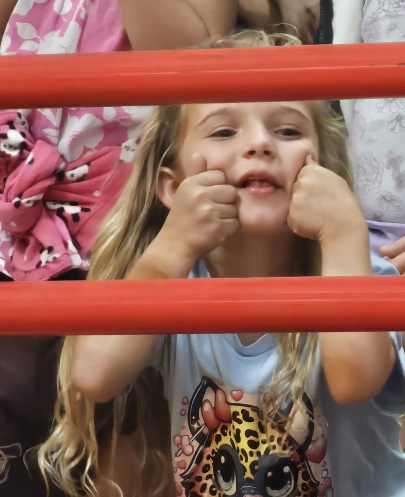 Sivells Bend ISD -
October is Fire Prevention Month. The Moss Lake Volunteer Fire Department visited SBISD and talked to the students about Fire Safety.
We are very grateful that the MLVFD took time to visit Sivells Bend School to talk about fire safety.