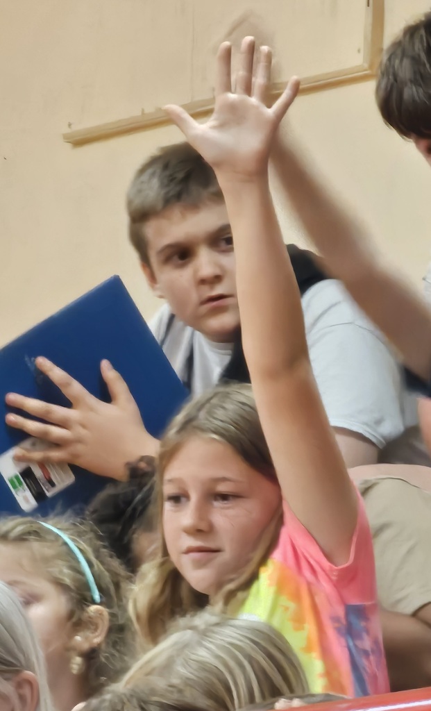 Sivells Bend ISD -
October is Fire Prevention Month. The Moss Lake Volunteer Fire Department visited SBISD and talked to the students about Fire Safety.
We are very grateful that the MLVFD took time to visit Sivells Bend School to talk about fire safety.