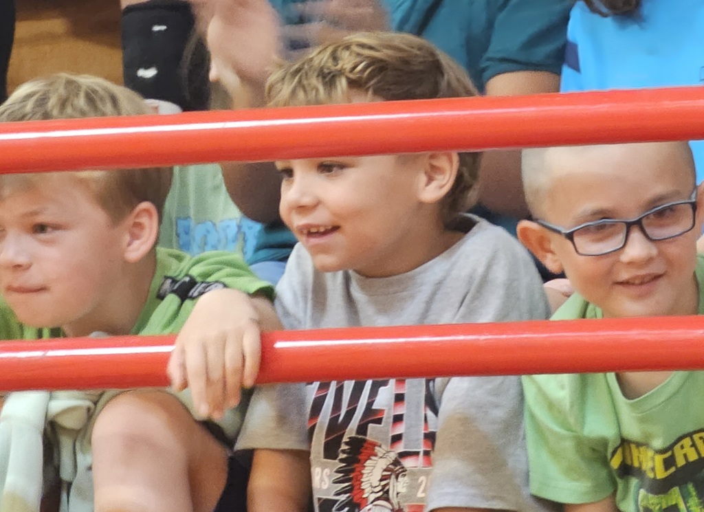 Sivells Bend ISD -
October is Fire Prevention Month. The Moss Lake Volunteer Fire Department visited SBISD and talked to the students about Fire Safety.
We are very grateful that the MLVFD took time to visit Sivells Bend School to talk about fire safety.