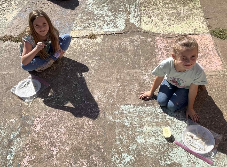 SIVELLS BEND ISD
3rd and 4th graders had fun making their own mold fossils. Then, they used their archeologist tools to dig out real fossils and colorful rocks.