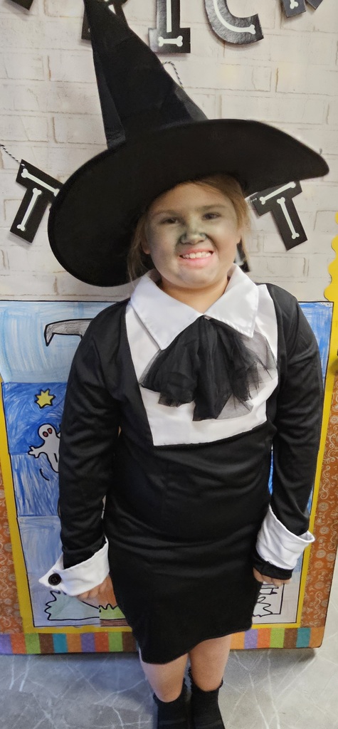 Sivells Bend ISD
Red Ribbon Week
DRESS UP DAY
1 - 2 Grades