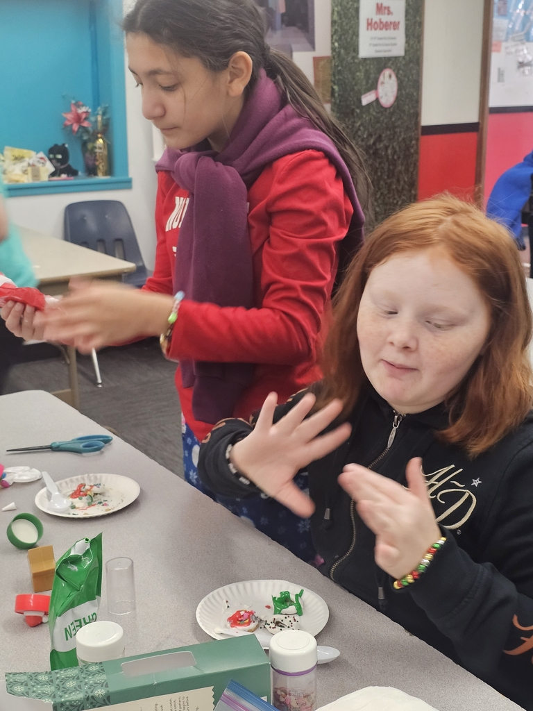 Sivells Bend ISD
DECORATING PRETZLES