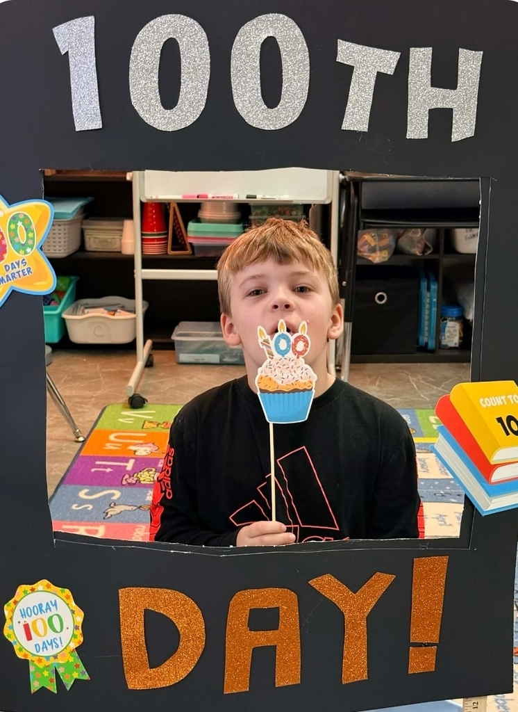 SivellS Bend ISD-
100th School Day 

First and second graders celebrated their 100th day in school! They did 100 second challenges, made crowns and glasses and read books about the 100th day. It was a fun day!