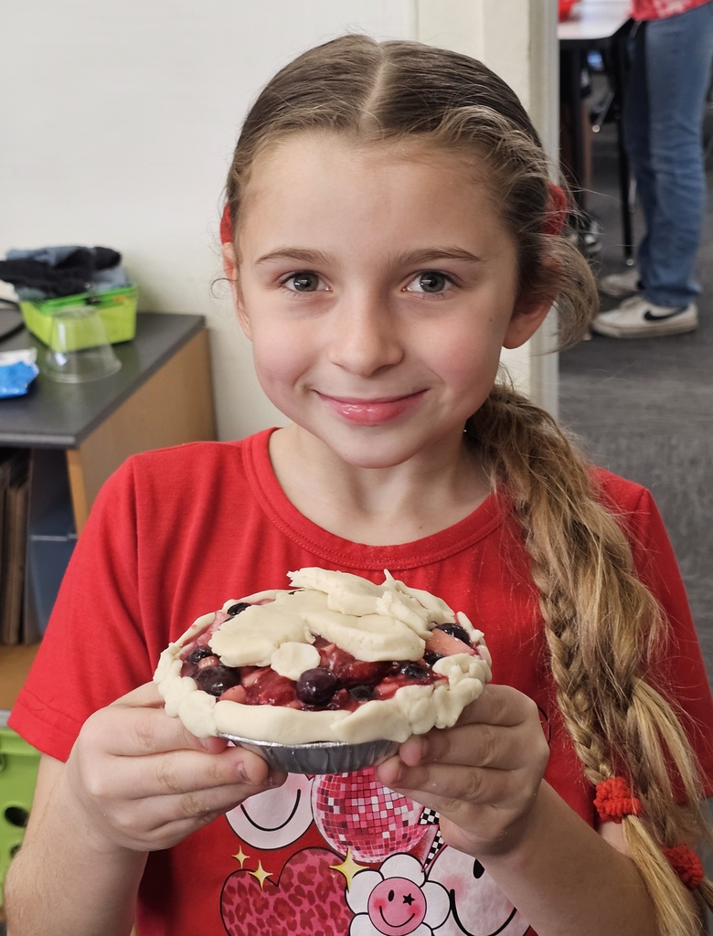 SIVELLS BEND ISD -
3rd, 4th, and 5th graders learned how to crimp pie crust dough around the edges and make a lattice topped pie & peel apples.  They learned about cherries and the cherry pitting tool.  They learned how cornstarch thickens the juices and a pinch of salt makes a pie better.  They learned that apple pies should be mounded before baking and berry pies should not!  We  had a crazy, noisy, wonderful day creating… and we aren’t done yet!  Stay tuned!