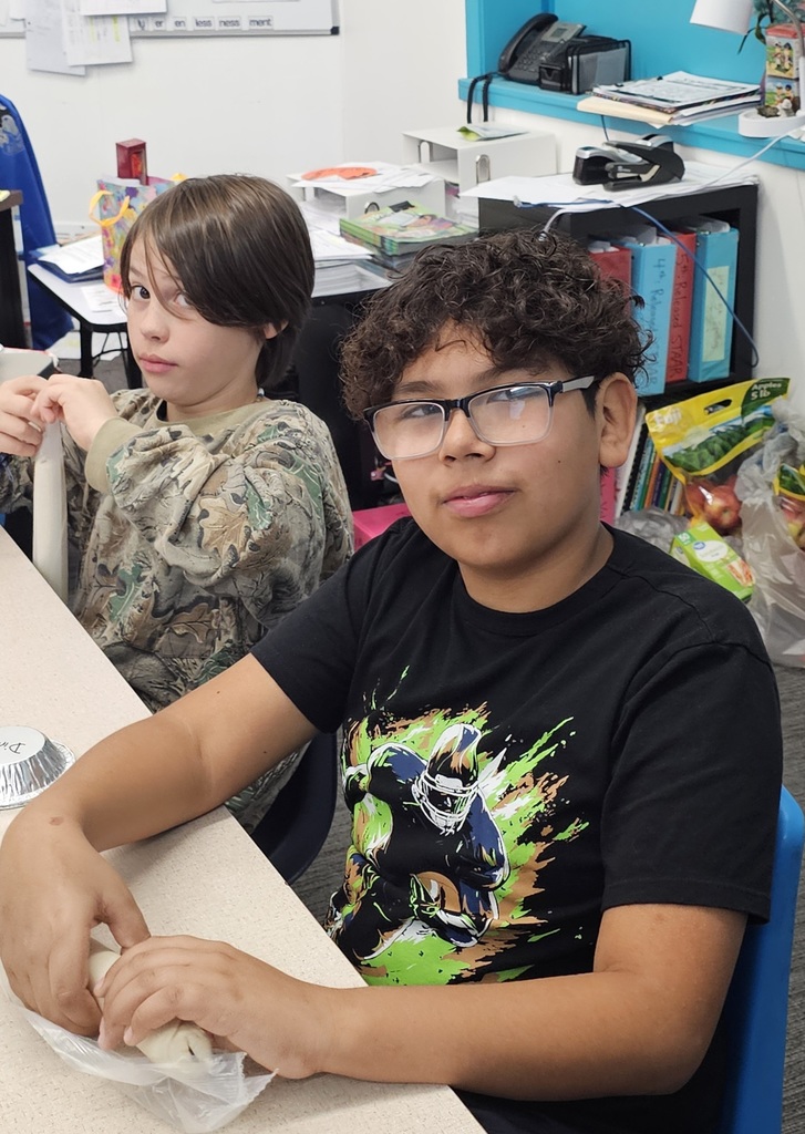 SIVELLS BEND ISD -
3rd, 4th, and 5th graders learned how to crimp pie crust dough around the edges and make a lattice topped pie & peel apples.  They learned about cherries and the cherry pitting tool.  They learned how cornstarch thickens the juices and a pinch of salt makes a pie better.  They learned that apple pies should be mounded before baking and berry pies should not!  We  had a crazy, noisy, wonderful day creating… and we aren’t done yet!  Stay tuned!