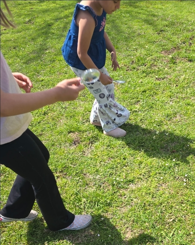 SIVELLS BEND ISD
Our Pre-K and Kindergarten investigators using their tools to hunt for rainbows and see how light moves. Science is even more beautiful up close! 🔍✨