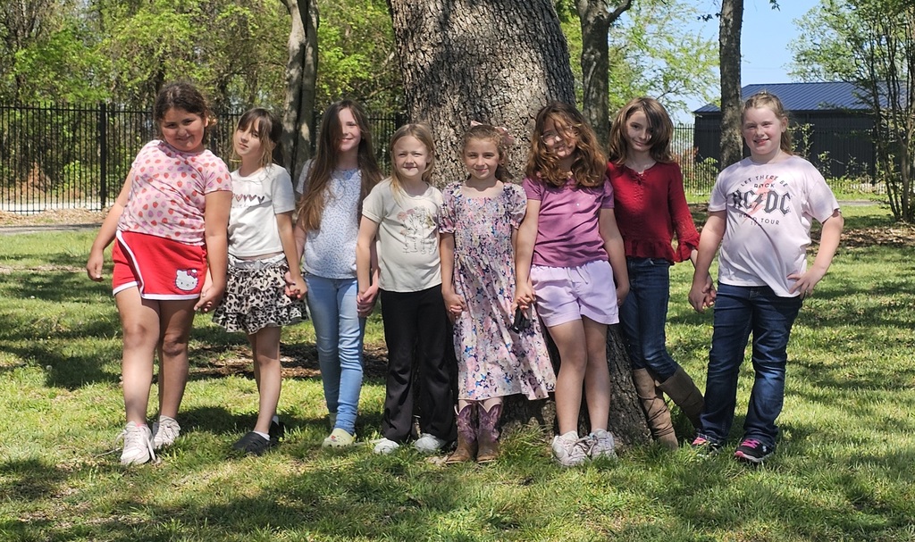 Sivells Bend ISD -
🐰 HAPPY EASTER 🐰Playtime after Lunch