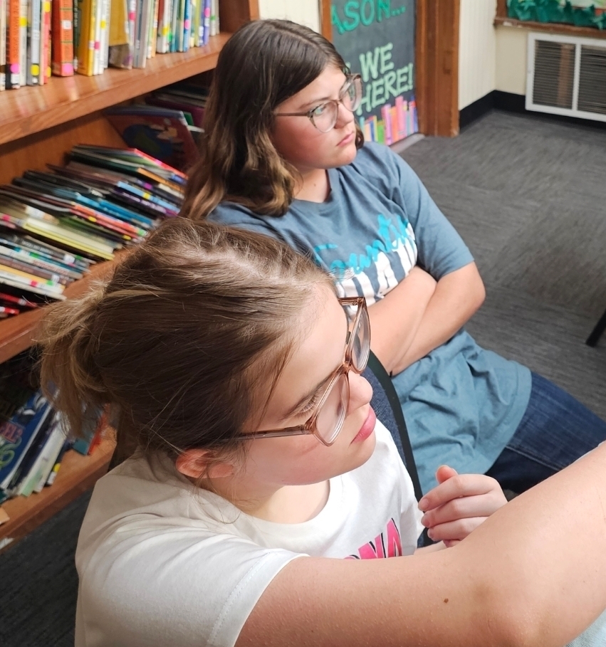 SIVELLS BEND ISD
SBISD students in the 6th-8th grade participated in a presentation about financial literacy and goal setting by the Workforce.