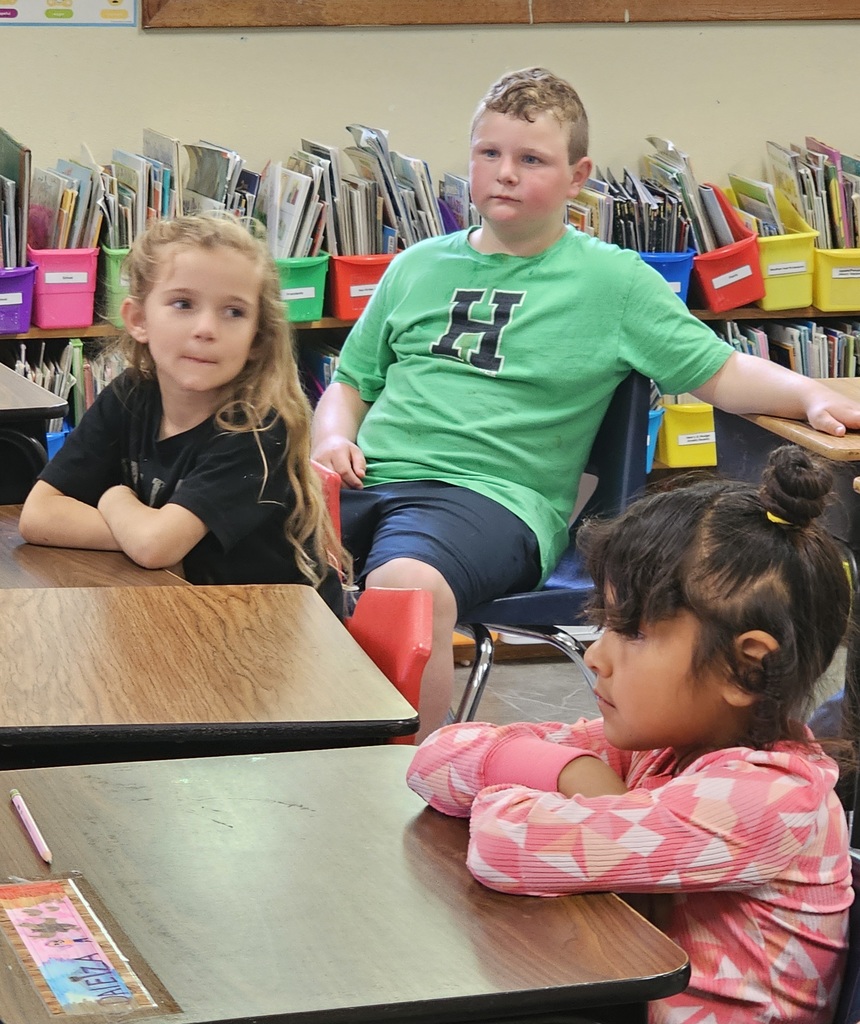SIVELLS BEND ISD
SBISD students in the 1st & 2nd grades participated in a presentation about financial literacy nt the First State Bank..