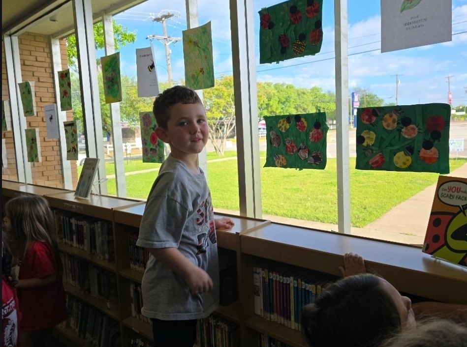 Sivells Bend ISD
Pre-K thru 2nd Grade
Field Trip to the Cooke County Library to view their art work.