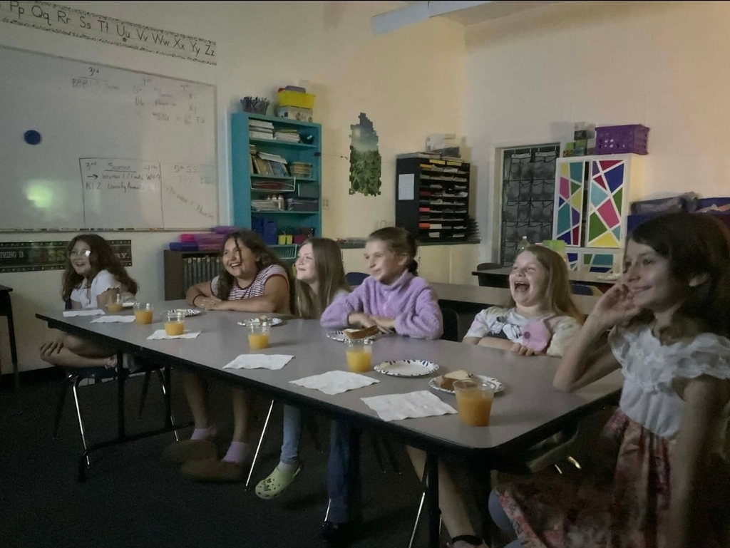 SIVELLS BEND ISD
3rd grade finished the book Because of Winn-Dixie. We loved it! Time for the movie and party! Party fare included Gloria’s famous Dump Punch, Winn-Dixie’s favorite peanut butter sandwiches, Egg Salad sandwiches… and specially procured Litmus Lozenge candies. 💕