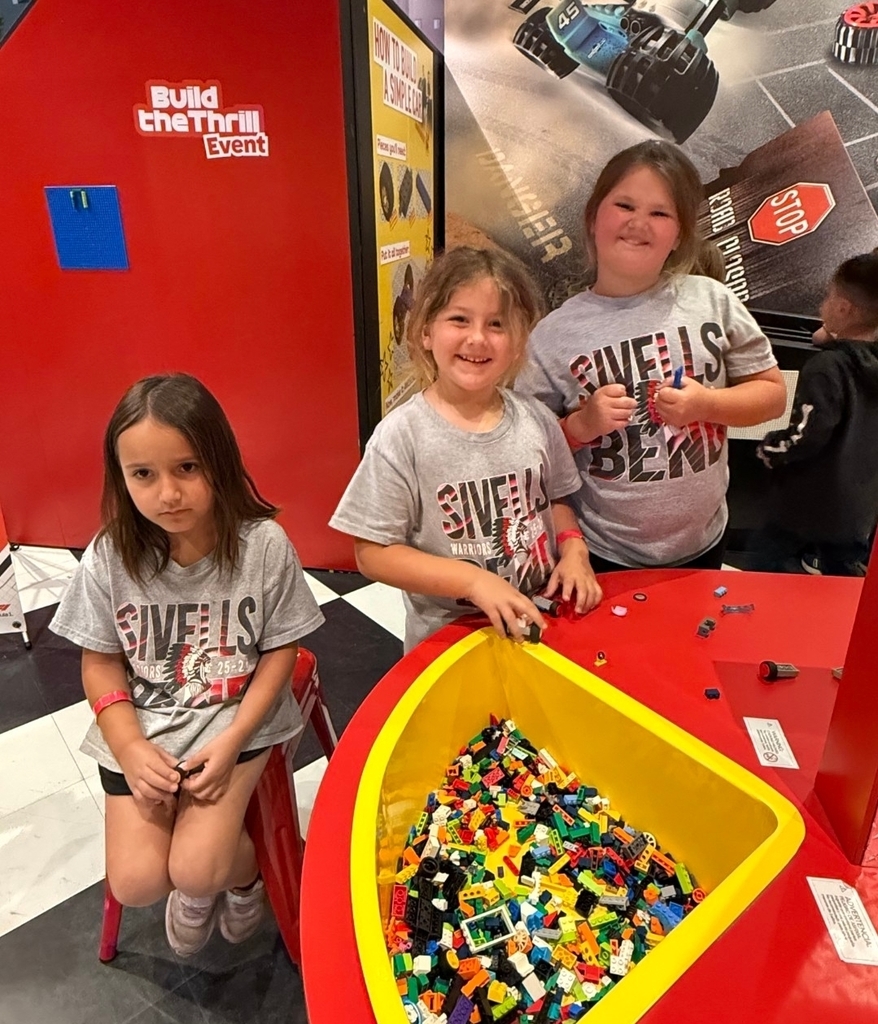 SIVELLS BEND ISD
PK - 2ND GRADE
FIELD TRIP
GRAPEVINE MILLS
▪︎ LEGO LAND
▪︎ SEA LIFE AQUARIUM
▪︎ HORSE CAROUSEL