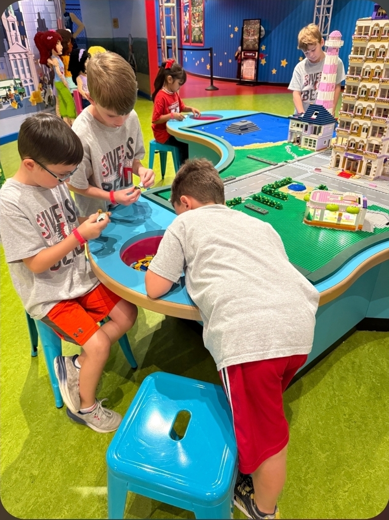 SIVELLS BEND ISD
PK - 2ND GRADE
FIELD TRIP
GRAPEVINE MILLS
▪︎ LEGO LAND
▪︎ SEA LIFE AQUARIUM
▪︎ HORSE CAROUSEL