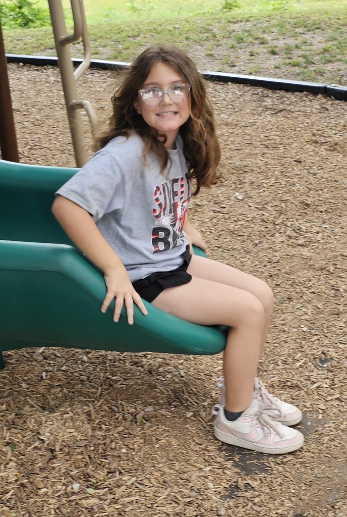 SIVELLS BENDS ISD
3rd Grade
Field Trip
Oak Hills in Bowie, Tx
Dairy Queen
Lindsay Park