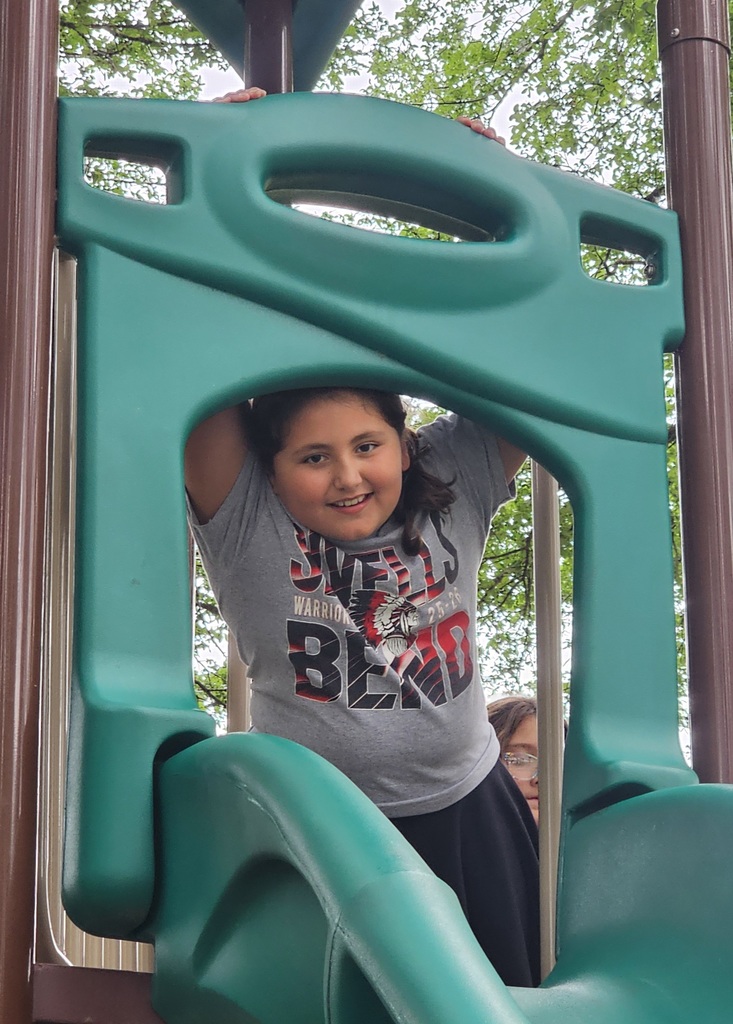 SIVELLS BENDS ISD
3rd Grade
Field Trip
Oak Hills in Bowie, Tx
Dairy Queen
Lindsay Park