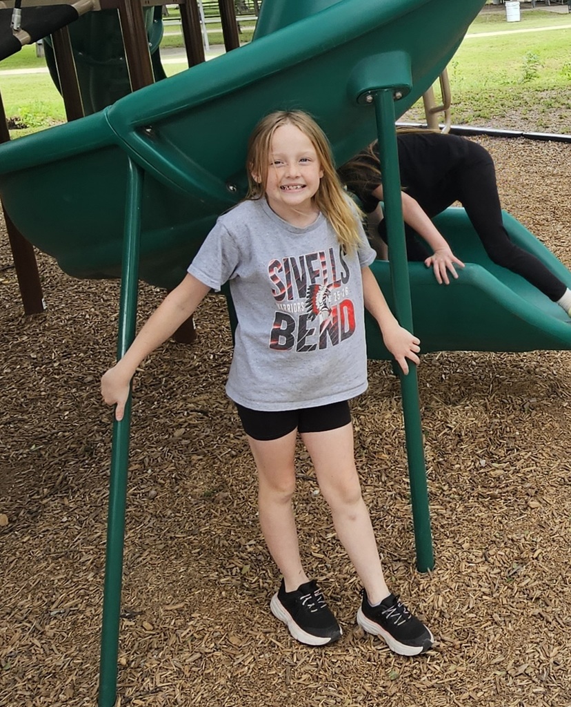 SIVELLS BENDS ISD
3rd Grade
Field Trip
Oak Hills in Bowie, Tx
Dairy Queen
Lindsay Park