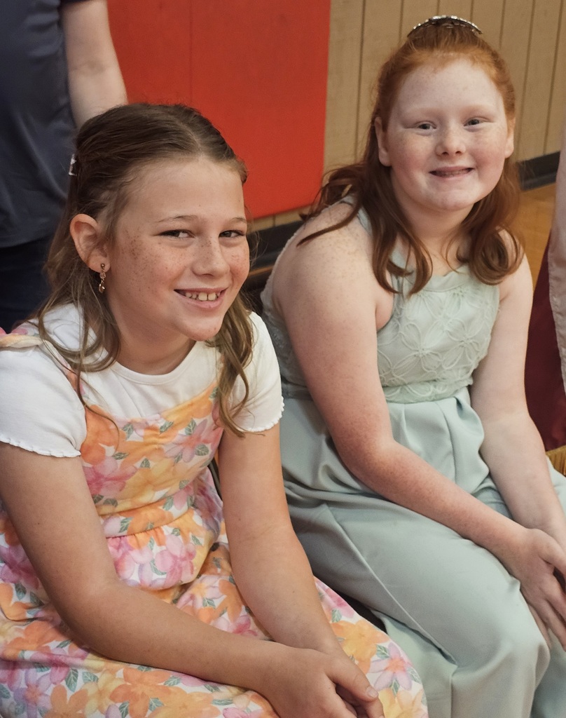 SIVELLS BEND ISD
Picture Day
Snap Shots
4th GRADE