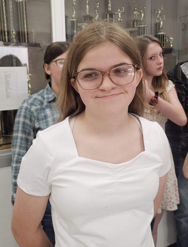 SIVELLS BEND ISD
Picture Day
Snap Shots
7th GRAD