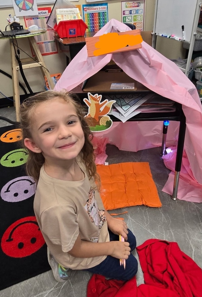 SIVELLS BEND ISD
This week, Mrs Downey’s class went to camp! Their desks were turned into tents and they worked on camp themed math and reading. We also had a picnic today for lunch!