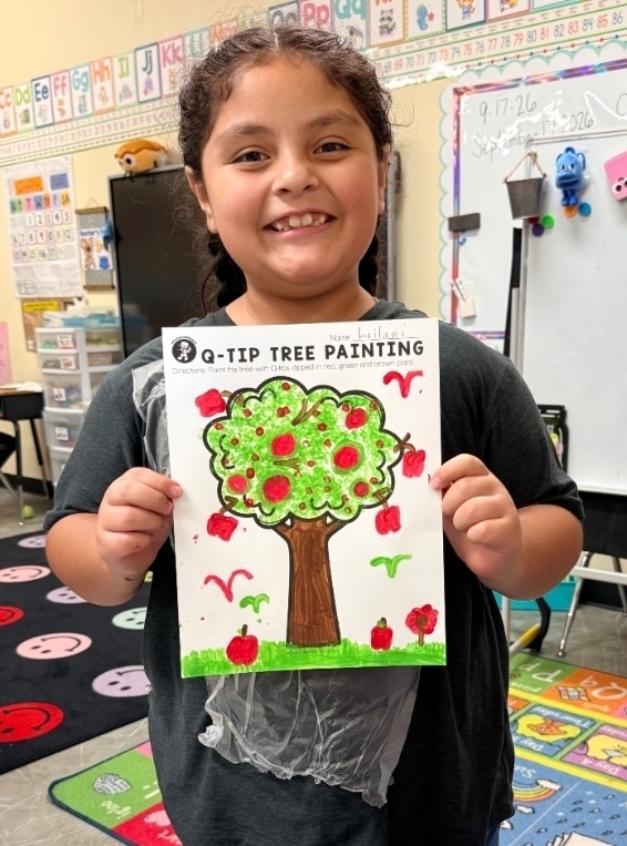Mrs. Downey’s 1st and 2nd grade classes had an “appleicious” week learning about apples and tasting them. 