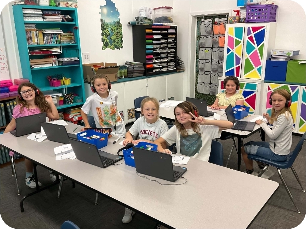 SIVELLSBEND ISDSIVELLSBEND ISD
3rd and 4th made folding surprise raccoons today!