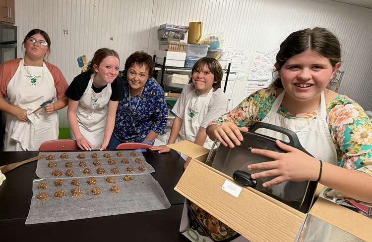 Food Challenge cooking w/ Mrs. Phyllis