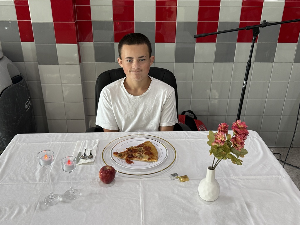 FINE DINING WINNER- KAYDEN DENNIS