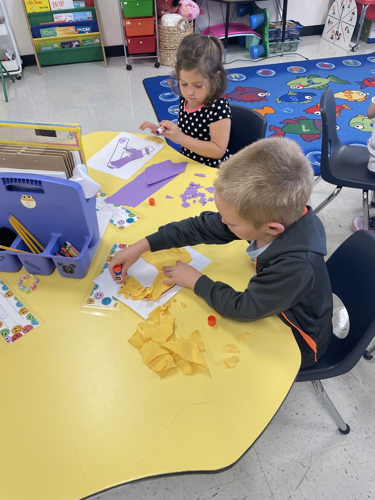 Kindergarten beginning letter project