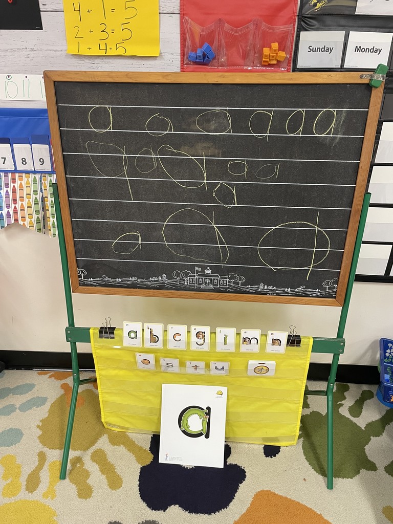 Kindergarten was introduced to our next two zoo phonics friends: A-Allie alligator and G-Gordo gorilla 