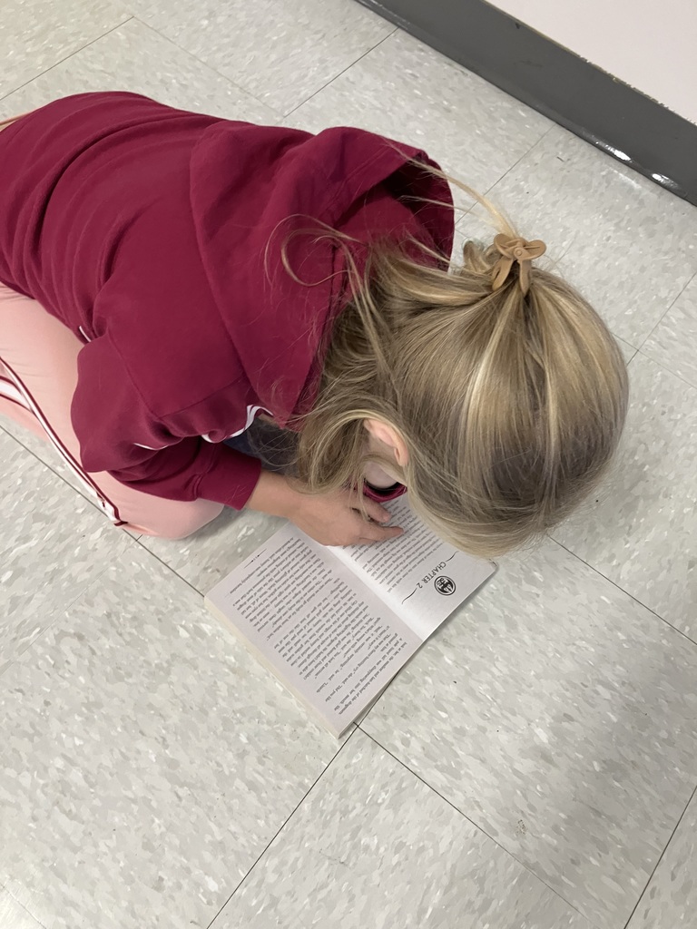 Some of our 3rd grade BEARS during SSR time (Silent Sustained Reading) 