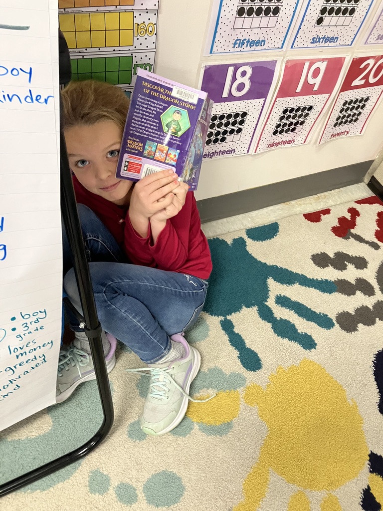 Some of our 3rd grade BEARS during SSR time (Silent Sustained Reading) 