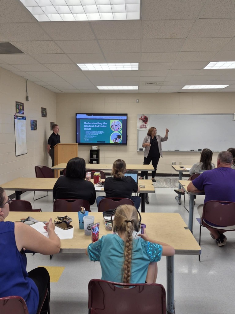 Thank you to all Seniors, Parents and our guests from CMU (Tara & Dawson) for being part of the 2025 SHS Financial Aid Night! The 2026-27 FAFSA is OPEN for completion. Seniors unable to attend last night can still grab an aid guide in the Counselor's Office!