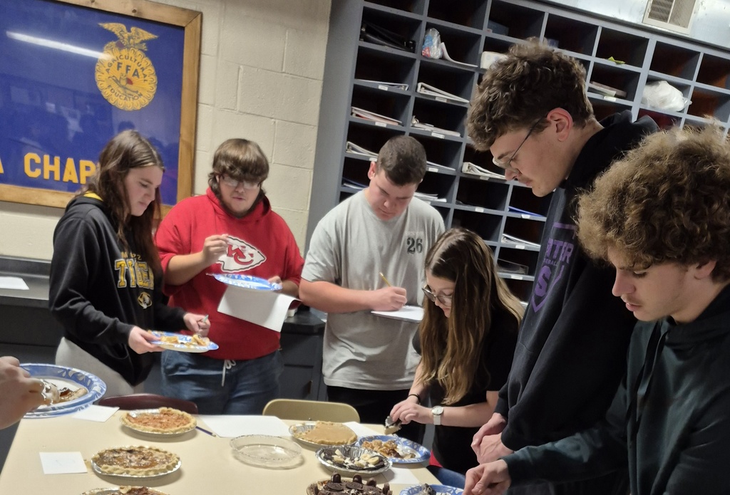 The Advanced Food Science class participated in some pre-Thanksgiving dessert studies earier this week. Students competed in a pie contest after taste testing with Mrs. Linda Crews. She presented crusts made with butter, lard and shortening for the class to vote on and implement into their own recipes! 