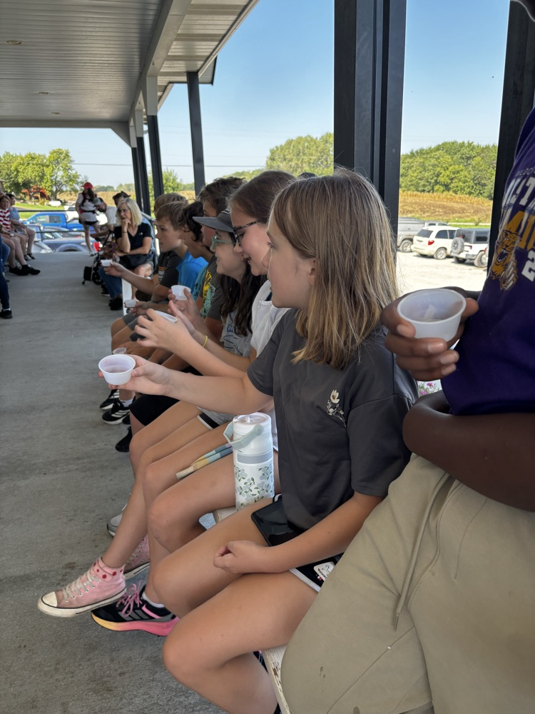 Sixth grade ventured to Shatto Dairy today and enjoyed delicious milk, ice cream, and a tour of the facility.